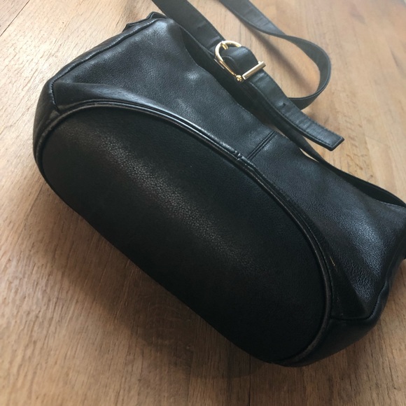 Vintage Carolina Herrera Leather Bag - Picture 4 of 8